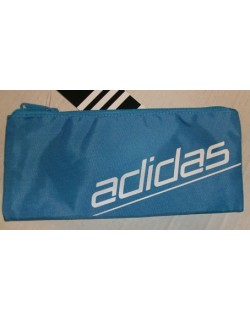 image: Adidas bustina celeste